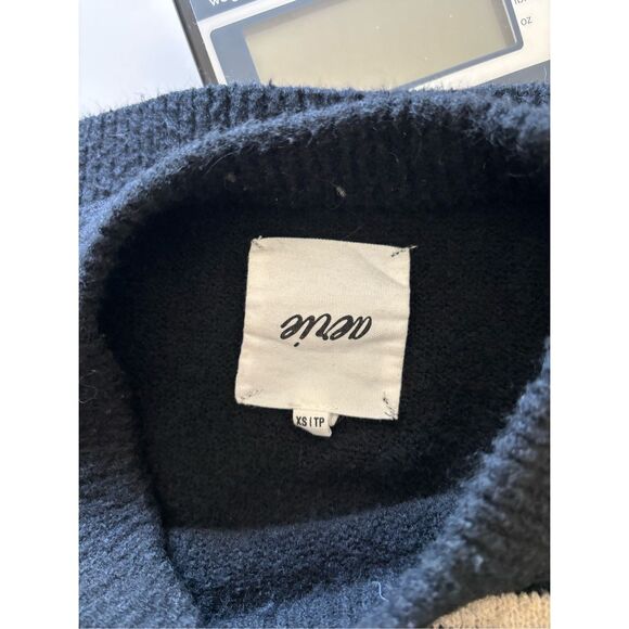 Aerie unreal black stripe sweater women’s size XS - Picture 2 of 10